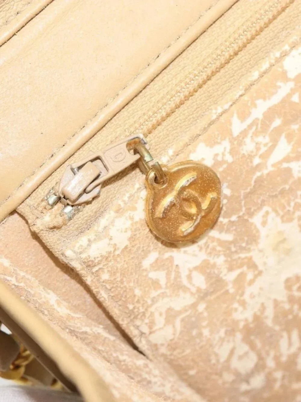 CHANEL Matelasse Chain Shoulder Bag Lamb Skin Beige Gold CC Auth 188721